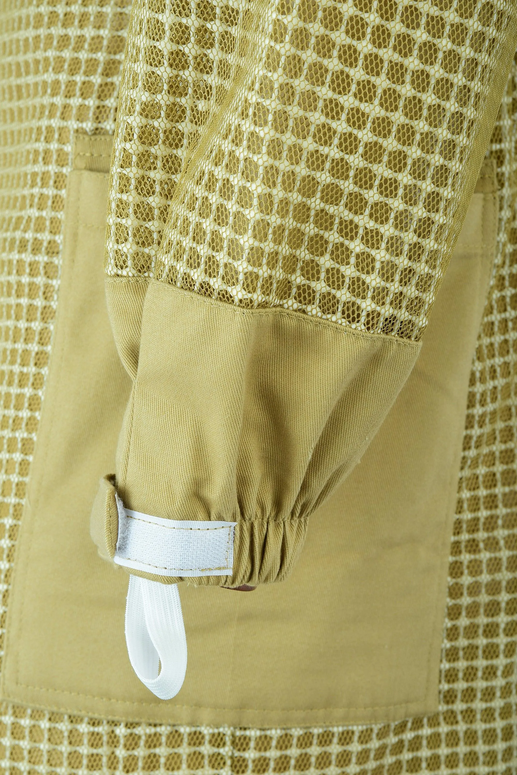 Advanced 3-Layer Ultra Ventilated Beekeeping Pilot Suit with Round Veil | Breathable Sting-Proof Protection | Khaki