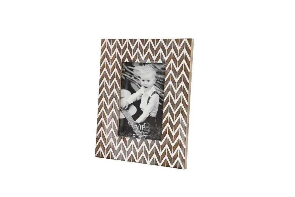 BROWN WOOD MODERN PHOTO FRAME,