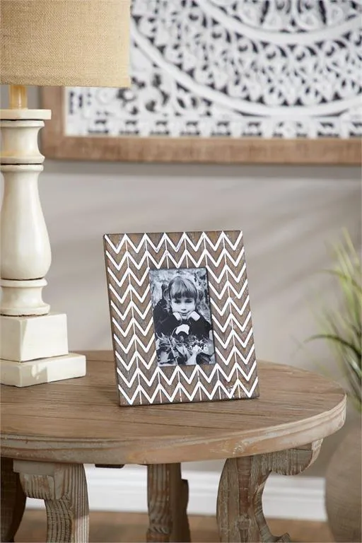 BROWN WOOD MODERN PHOTO FRAME