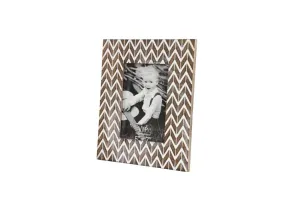 BROWN WOOD MODERN PHOTO FRAME,