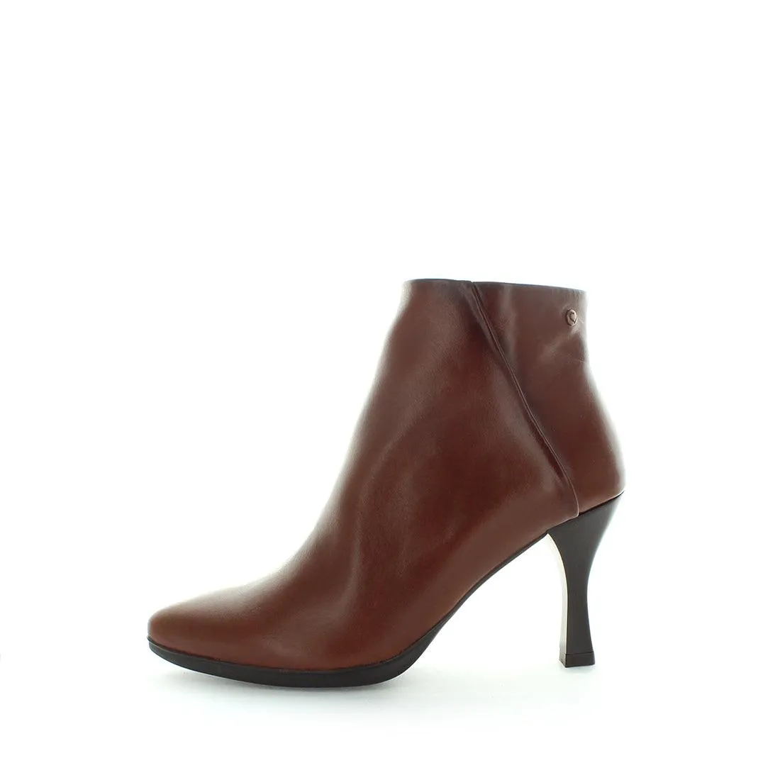 DIANKA - Tan Smooth