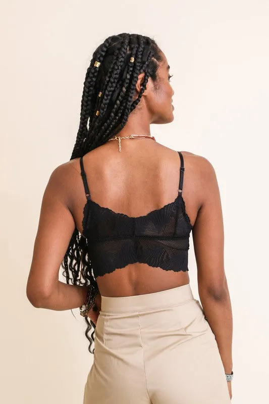 Ella Seashell Crop Top Bralette in Black