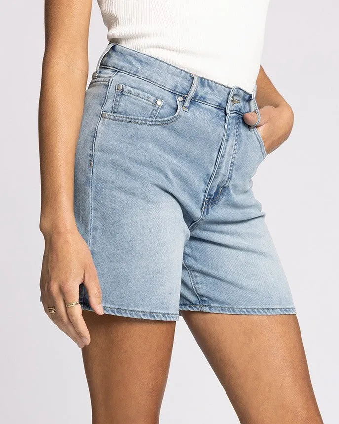 Ellison High Rise Shorts - Light Wash