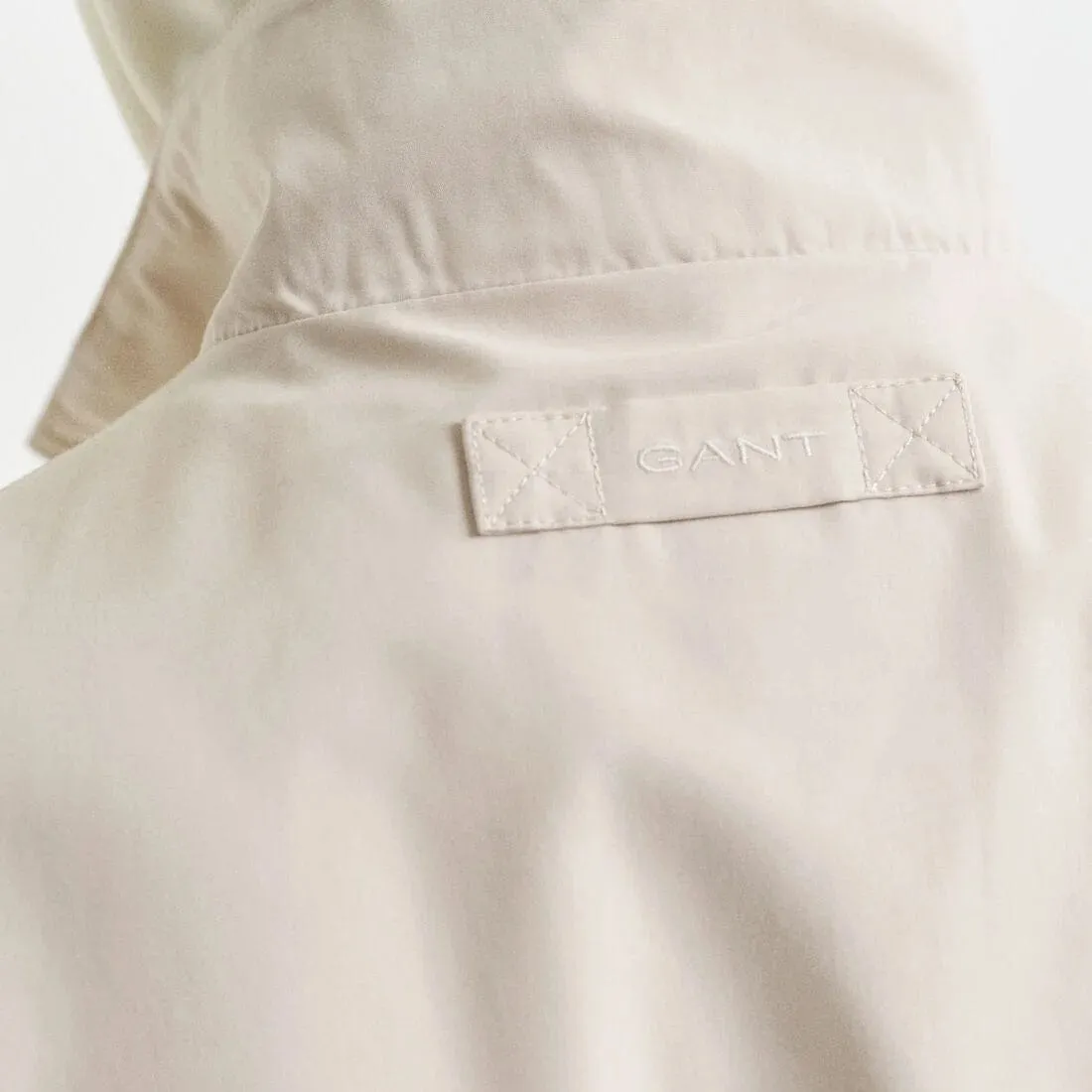 GANT Lightweight Hampshire Jacket in Putty