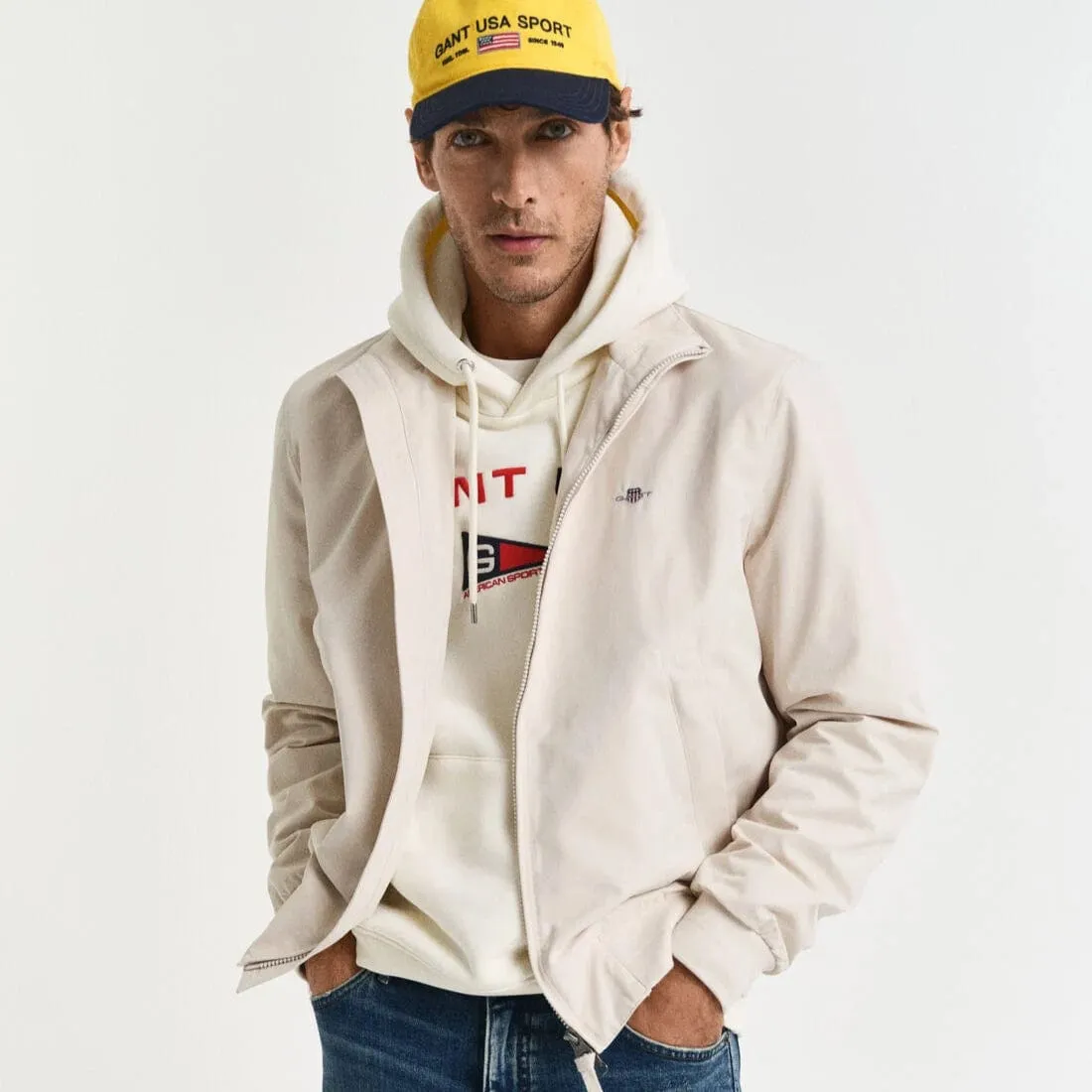 GANT Lightweight Hampshire Jacket in Putty