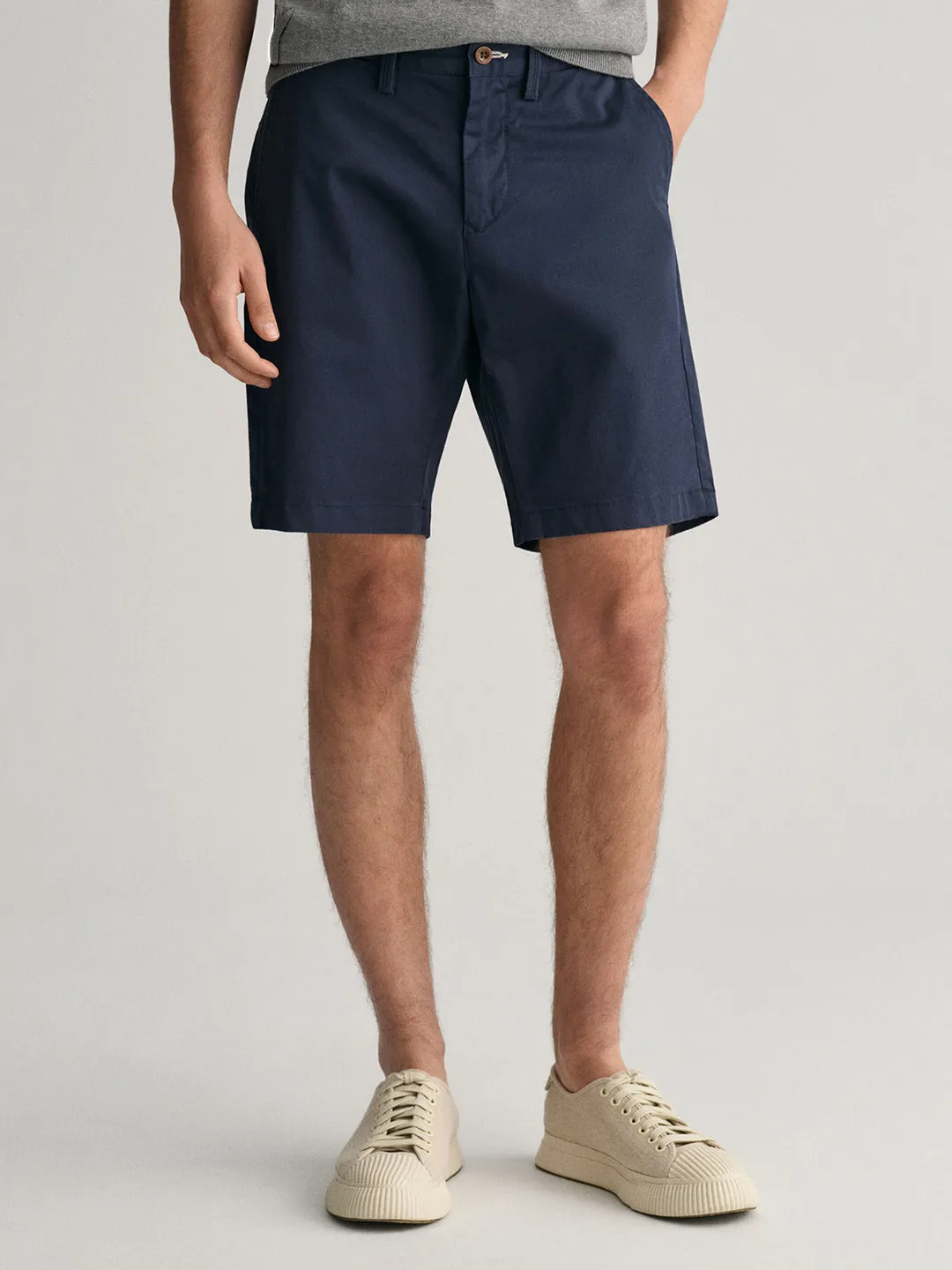 Gant Men Blue Solid Slim Fit Mid-Rise Shorts