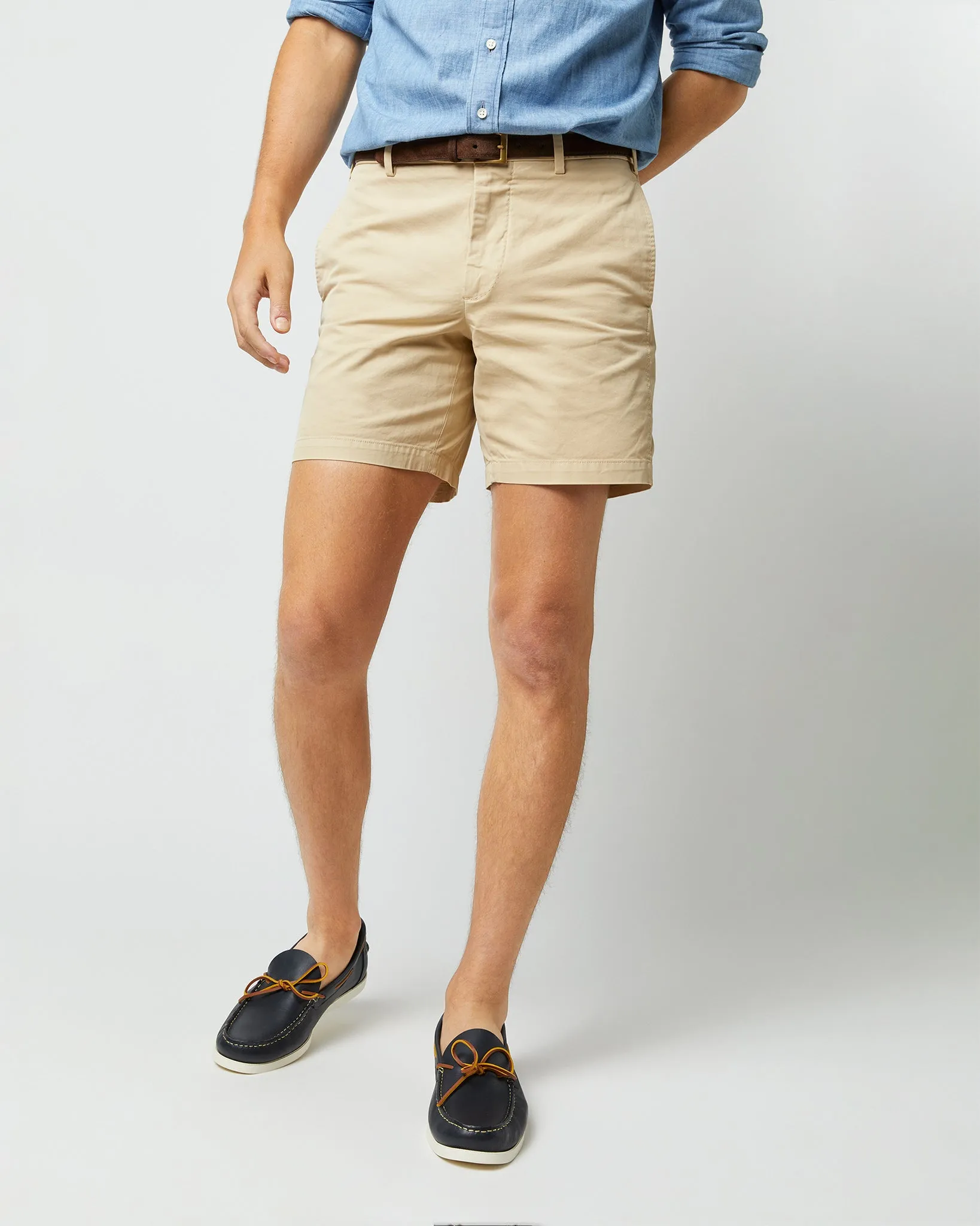 Garment-Dyed Short in Khaki AP Twill