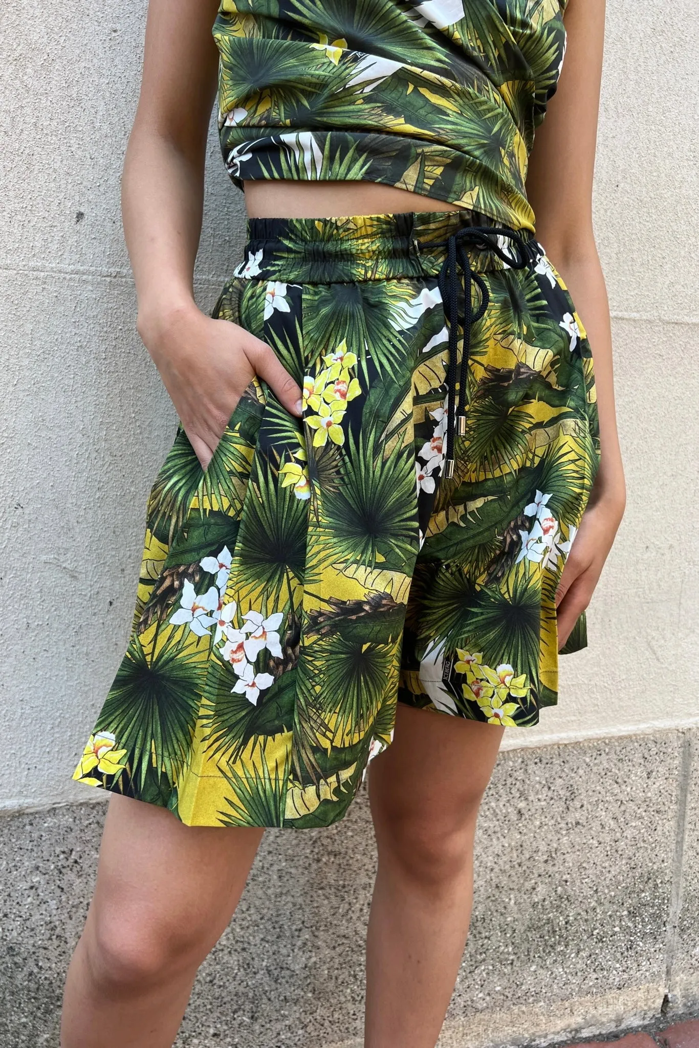 Iceberg - Floral Short: Palm Print