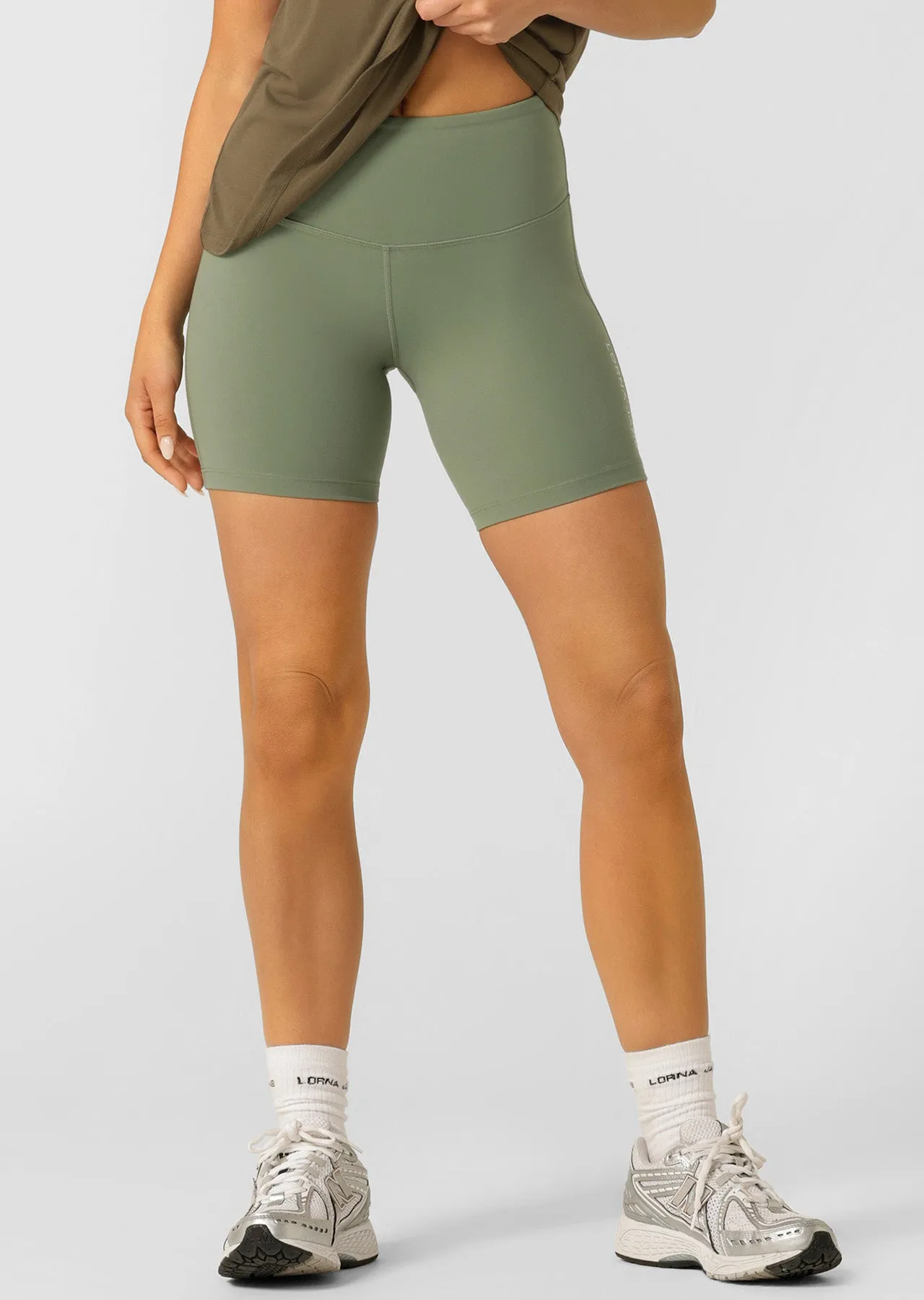 Lotus No Chafe Pocket 16cm Bike Shorts | Light Khaki