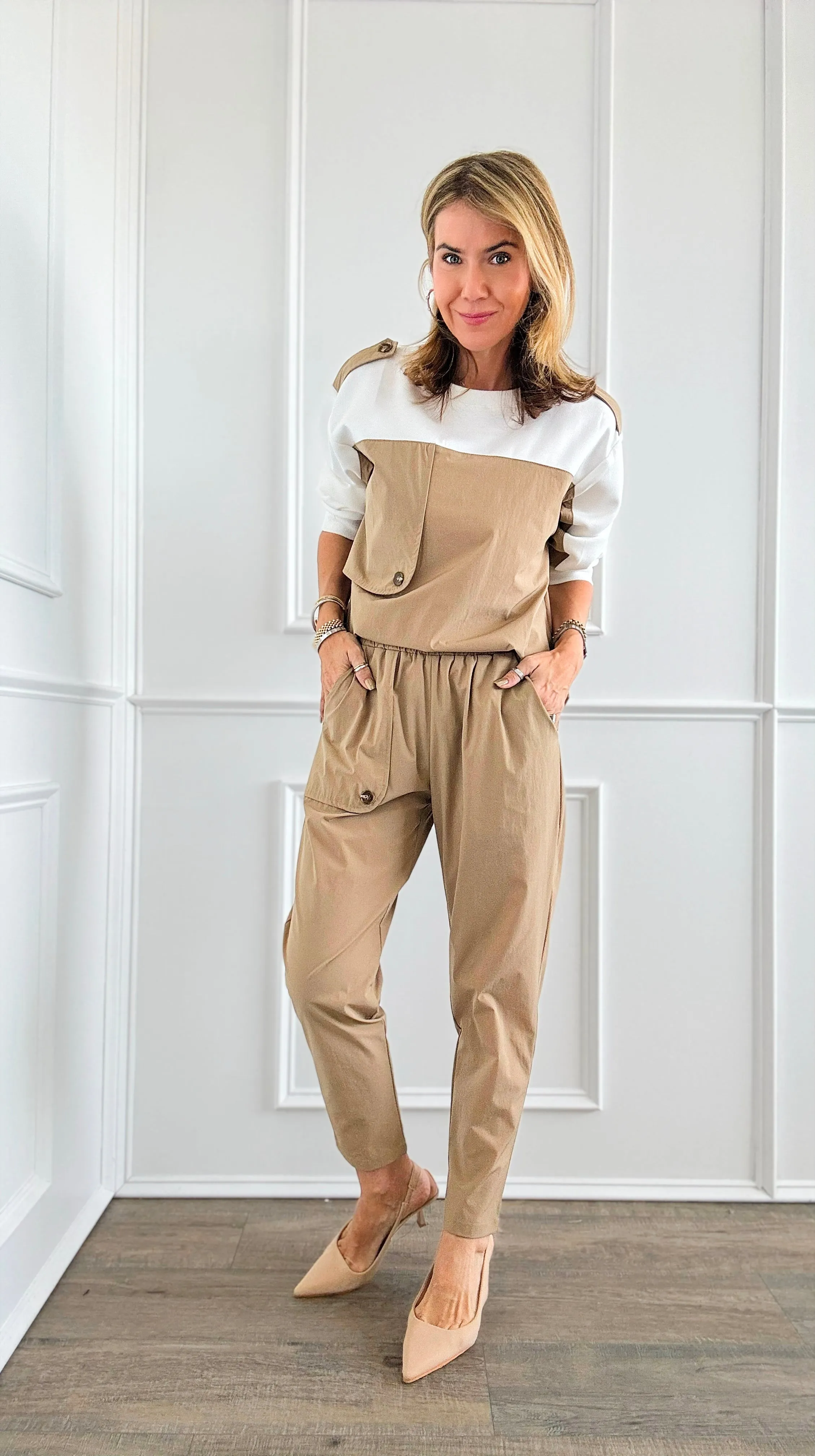 Modern Contrast Pocket Top