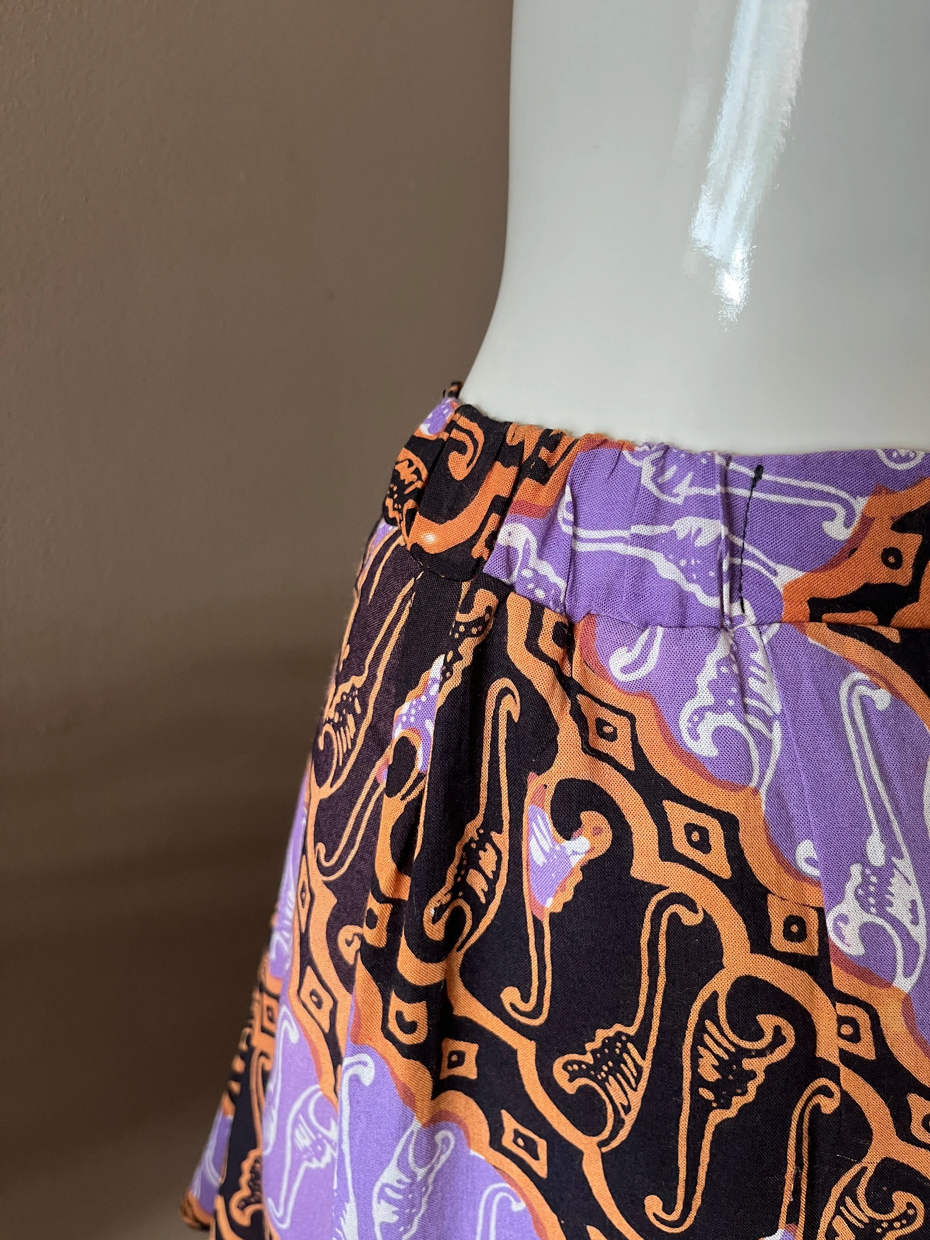 Side Flare Skirt - M