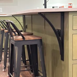 The DeOrdio Modern Industrial Countertop Bracket