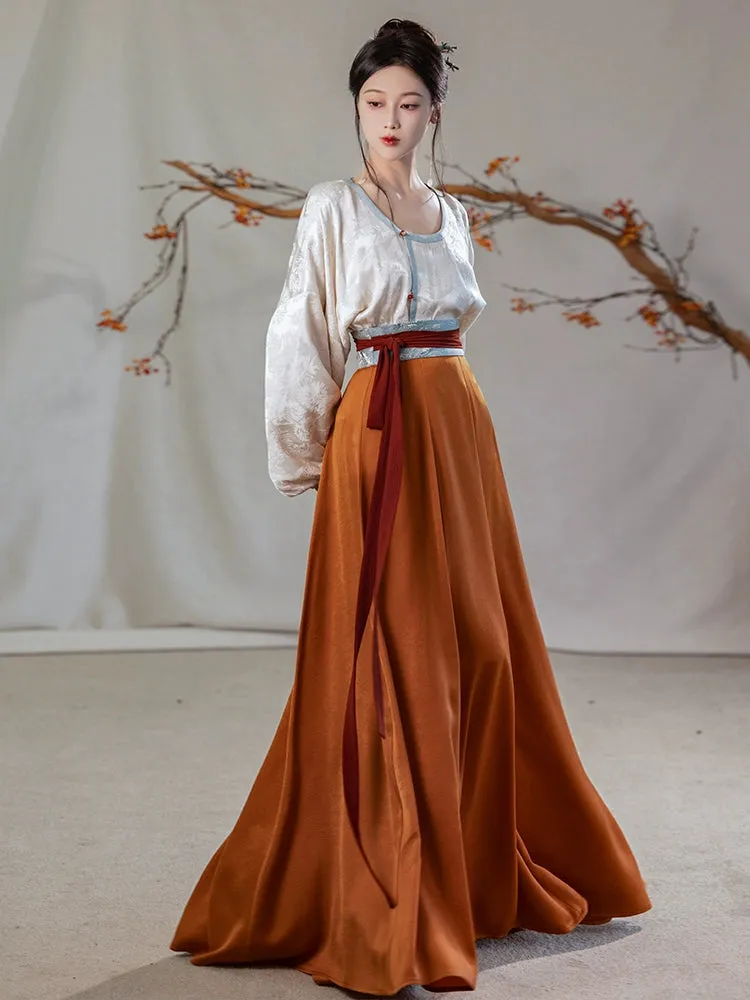 the Tang style is breathable, the silk neck, the round neck shirt, the ten broken skirts, the summer